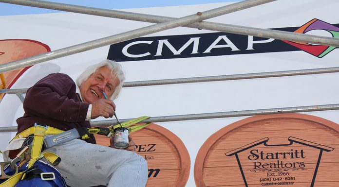 Mural celebrates wine