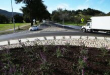 hecker pass highway autumn way first street autumn way roundabout
