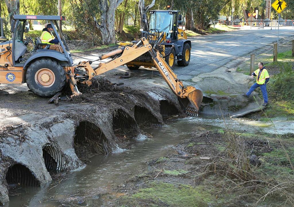 miller avenue silva's crossing uvas creek flooding christmas hill park gilroy public works