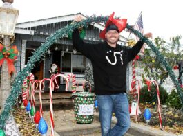 Rocci Cetani Christmas lights west eighth street