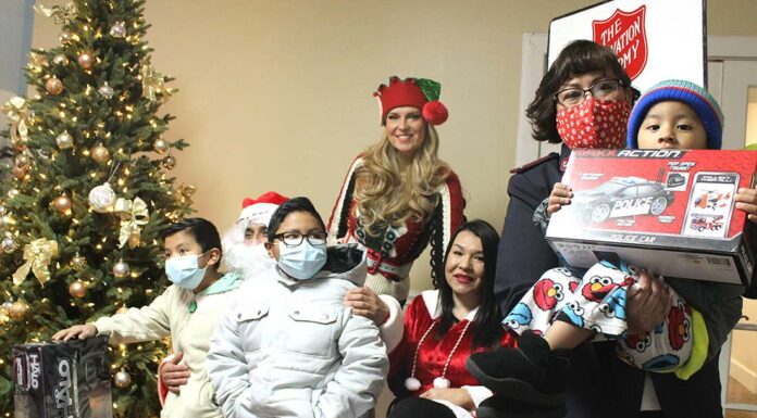 salvation army of gilroy fred tovar santa claus nayeli mercado christmas