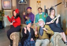 Pintello Comedy Theater clue onstage
