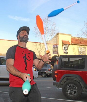 ricky adams Silly Ricky’s Juggling and Fun third friday art walk downtown gilroy