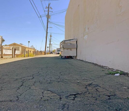 railroad alley downtown gilroy martin street