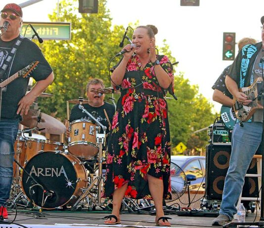 downtown live gilroy arena