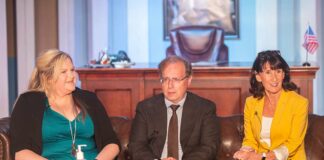 the outsider limelight south valley civic theatre christy wright peter mandel lisa serra