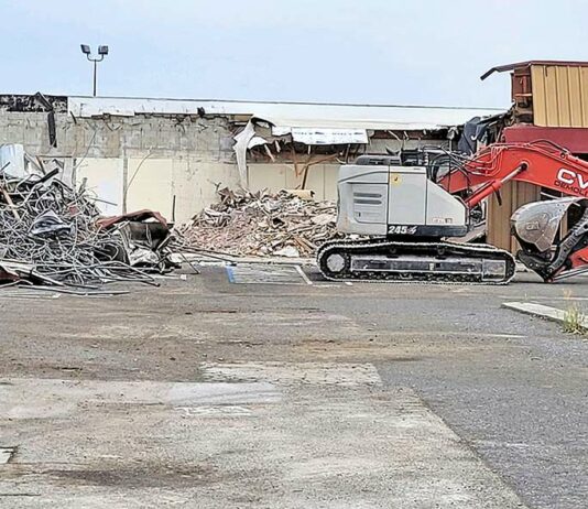 Photo: Vacant shopping center demolished chestnut square demolition east tenth chestnut street