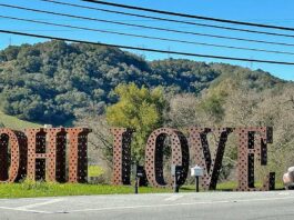 mohi love metal sign winery sycamore creek vineyards watsonville uvas road