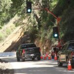 Image for display with article titled PHOTO: Highway 152 reopens after landslides block road