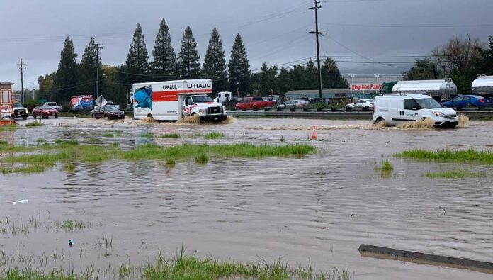 highway 101 flooding