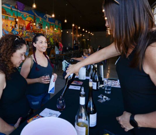 PHOTOS: Walk for wine in downtown Gilroy Downtown Gilroy Wine & Art Walk