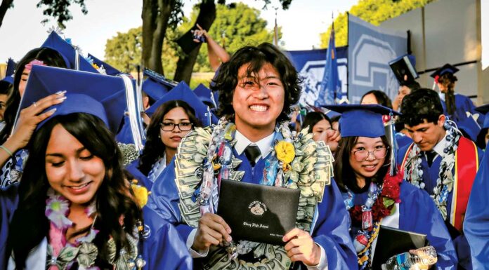 gilroy high school graduation 2023
