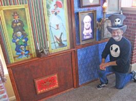 alfred barberena halloween display haunted mansion