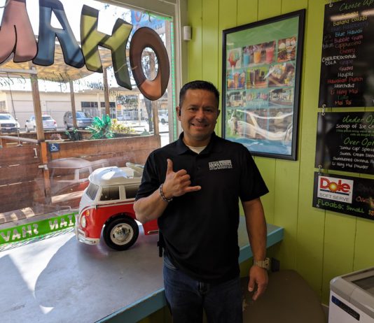 Hernandez aims to unseat longtime congresswoman