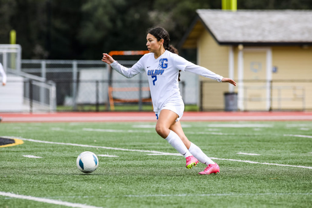 Image for display with article titled Gilroy Girls Soccer Has Best Season in 11 Years