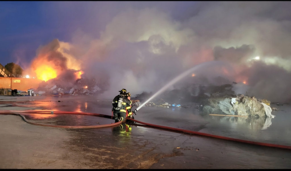 Image for display with article titled Crews Respond to Fire at Gilroy Recycling Facility