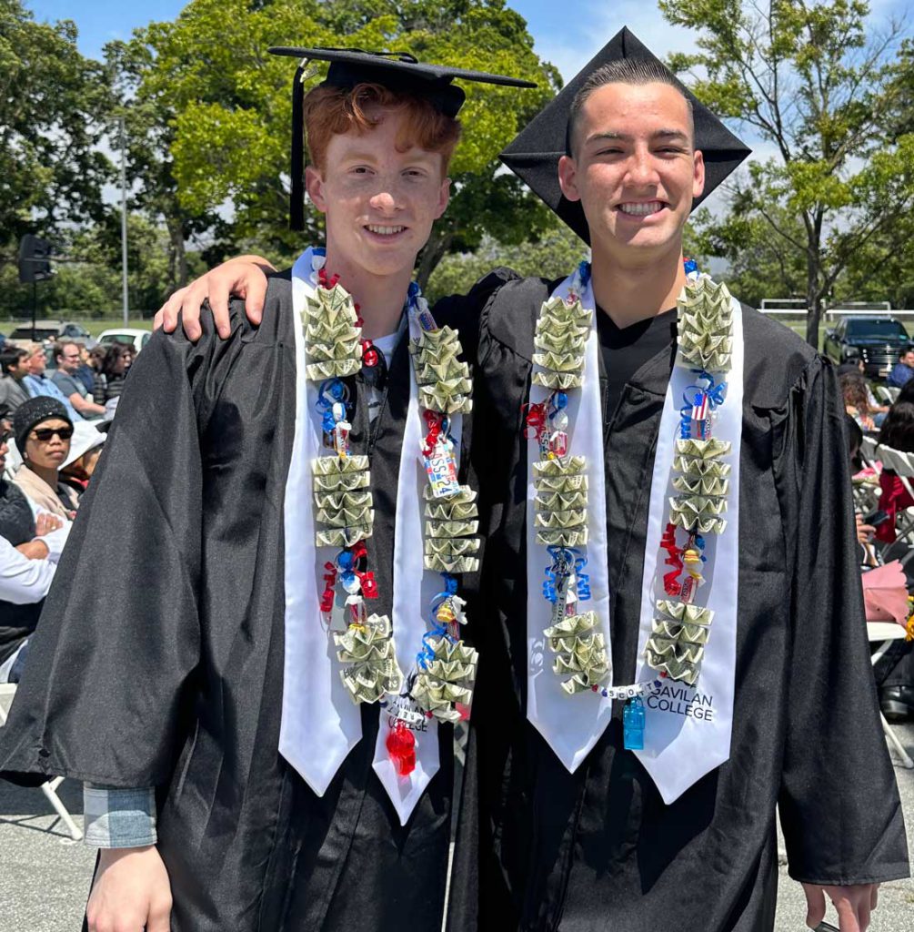 Image for display with article titled Local Twins Graduate From Gavilan