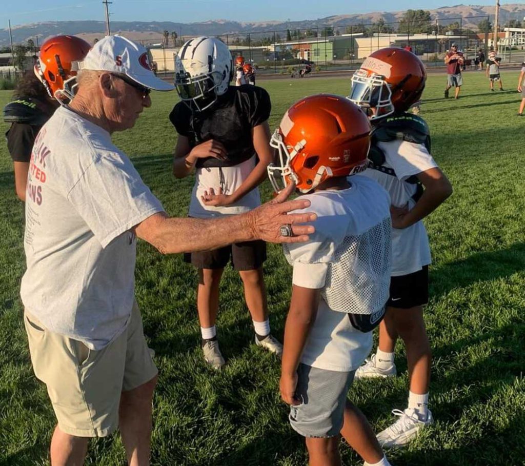 Image for display with article titled Letter: Coach Garcia Inspires Pop Warner Community