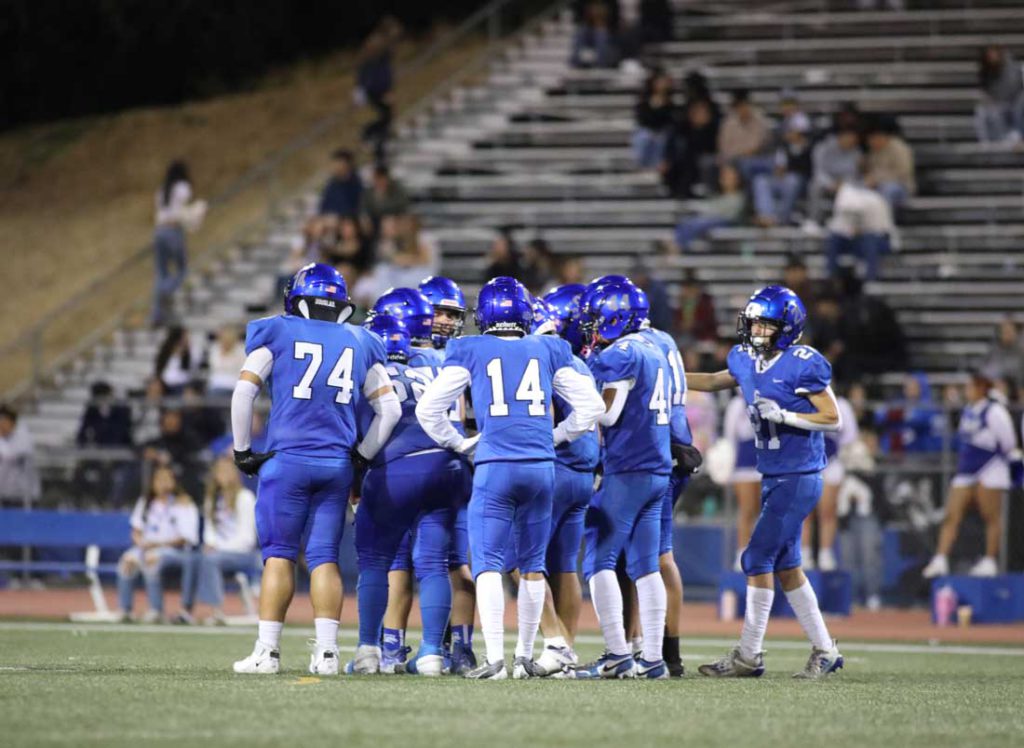 Image for display with article titled Gilroy HS Breaks Losing Streak in Dominant Fashion