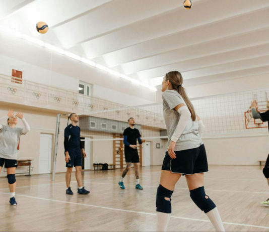 How grassroots activities are influenced by national sports