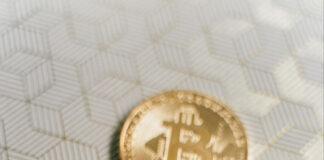 Bitcoin continues its historic losing streak